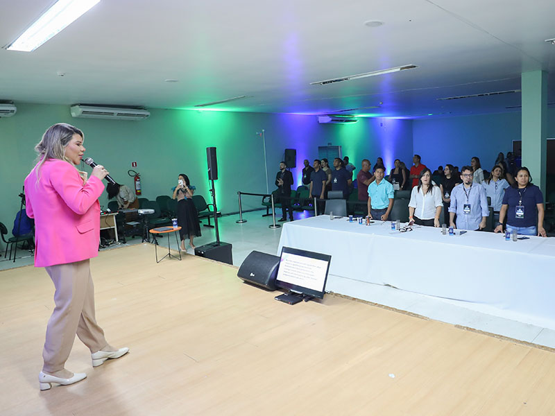 Líder - Hélida Tavares
