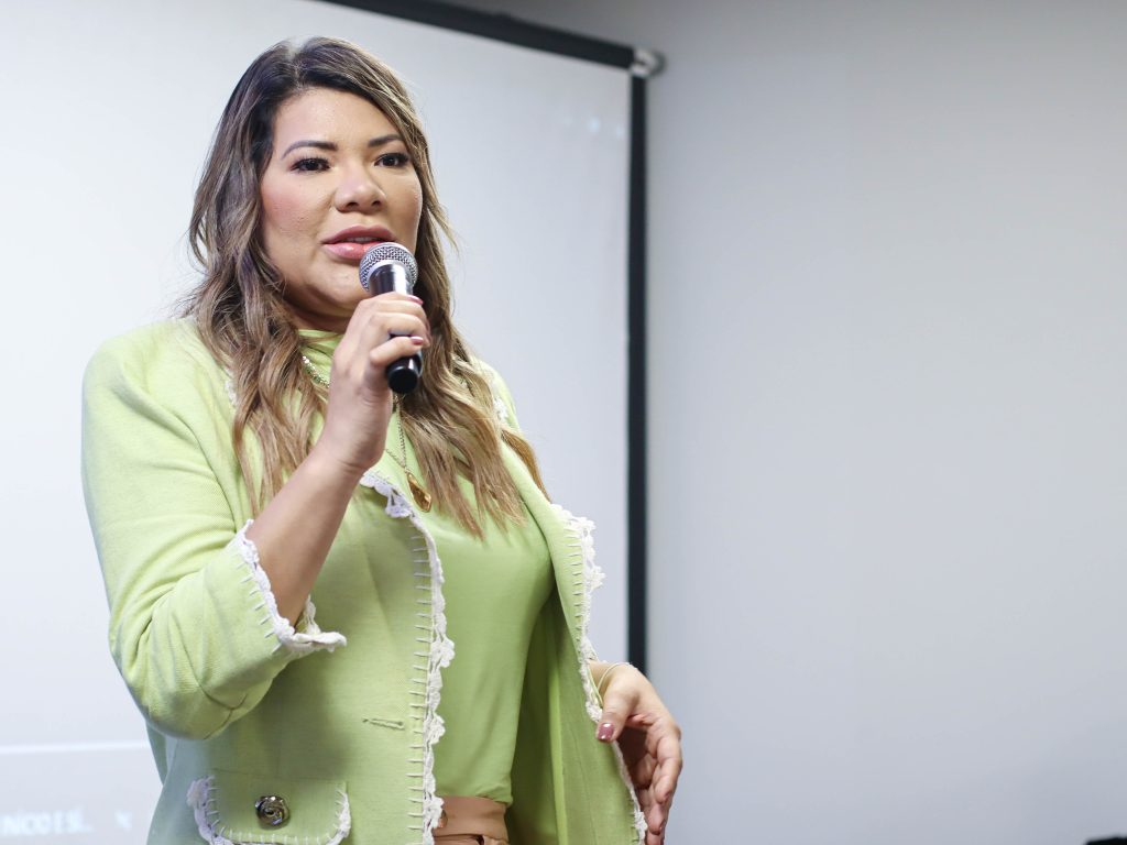 Hélida Tavares - Marketing Humanizado