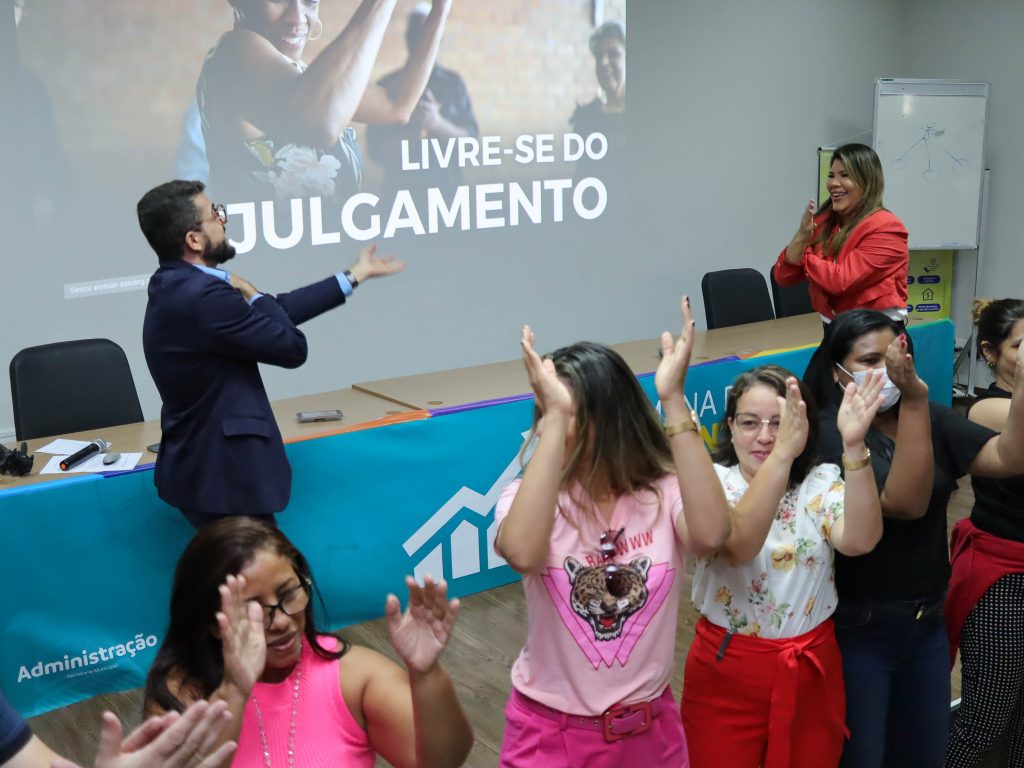 Quebre barreiras - livre-se dos julgamentos - Hélida Tavares e Raphael Cortezão